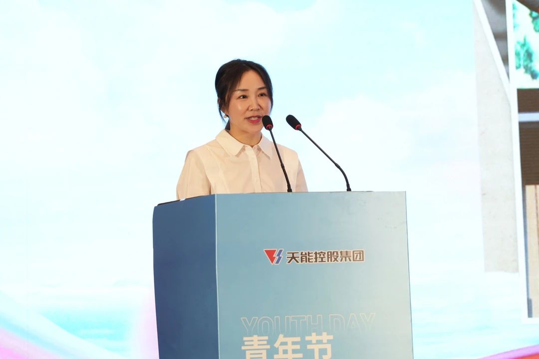 才聚EMC易倍 智创未来｜EMC易倍青年这样过五四.jpg